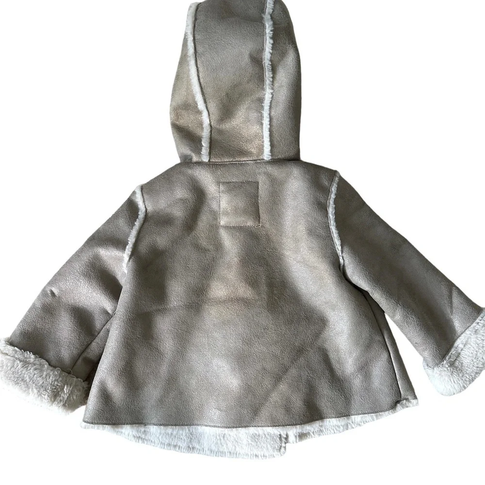 Baby Gap Metallic Faux Fur Lining Coat Size 12-18months